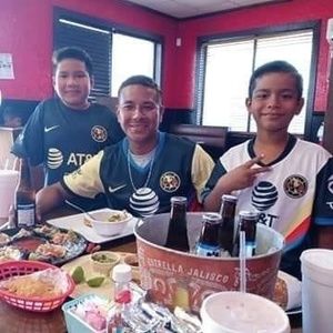 Meet your Posher, Juan